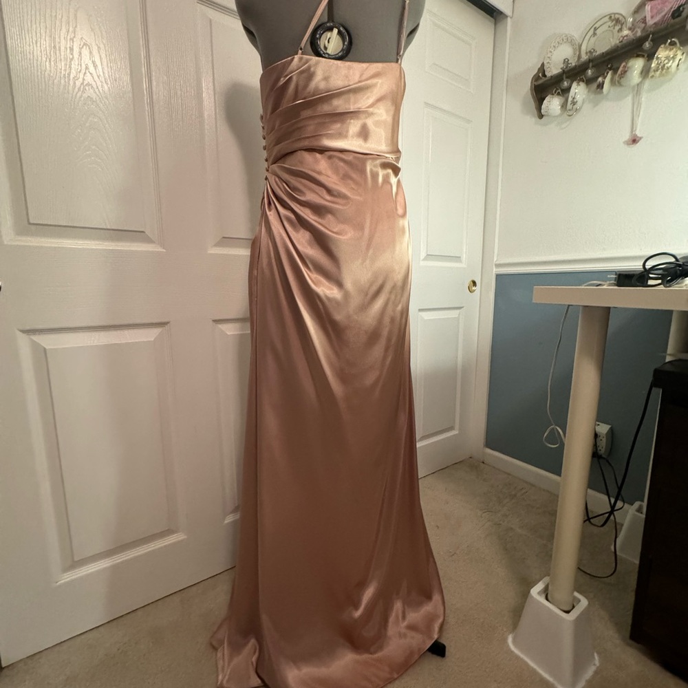 David's Bridal Galina Signature Charmeuse Draped One-Shoulder Dress - Picture 6 of 9